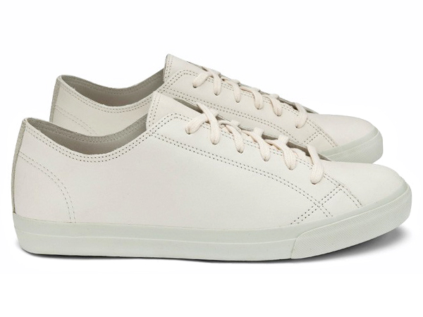 Minimalist_Sneakers_Veja